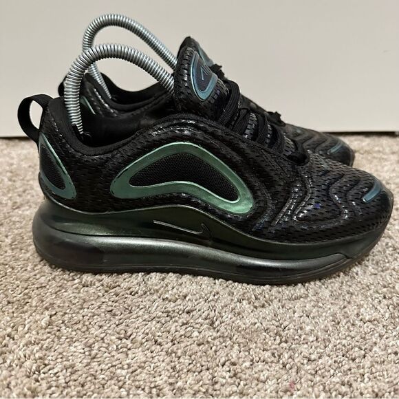 Nike Air Max 720 Throwback Future Black Laser AQ3196-003 Size 4.5Y - Picture 2 of 9